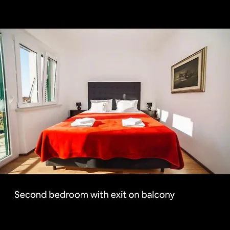 Beach Central Apartment *